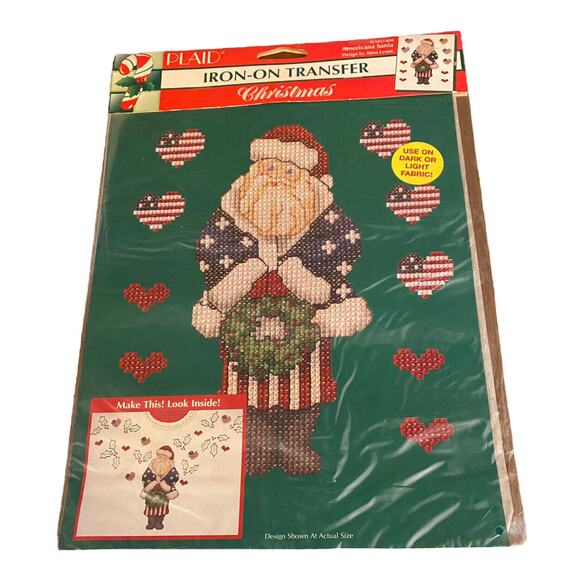 Vintage Plaid Christmas Iron On Transfer Americana Santa WM57400 Holiday New - Picture 1 of 2